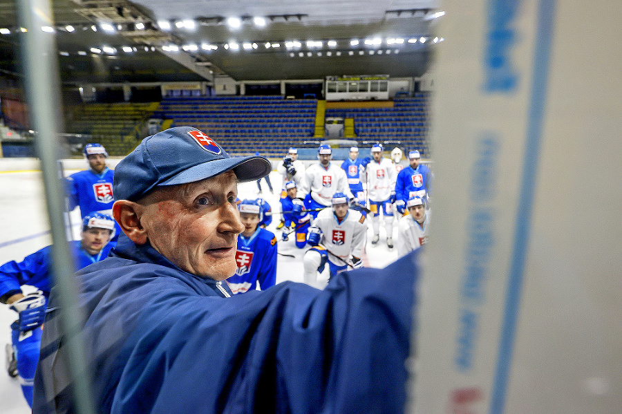 Tréner Craig Ramsay počas