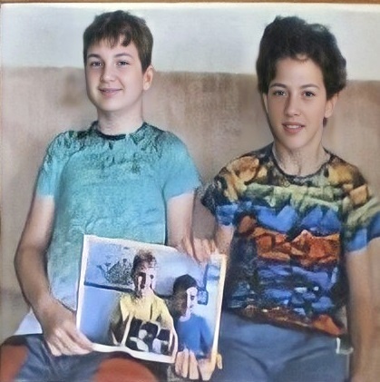 2021 - Martin (vľavo) a Samko sú už veľkí chalani. Mame s babkou robia obrovskú radosť.