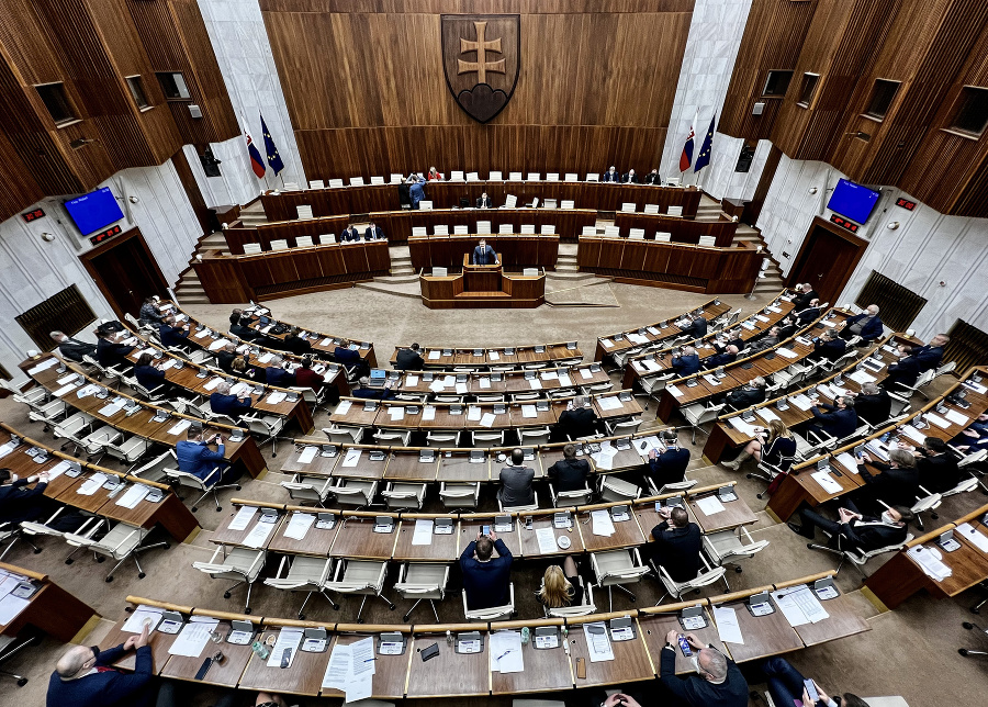 Parlament NRSR.