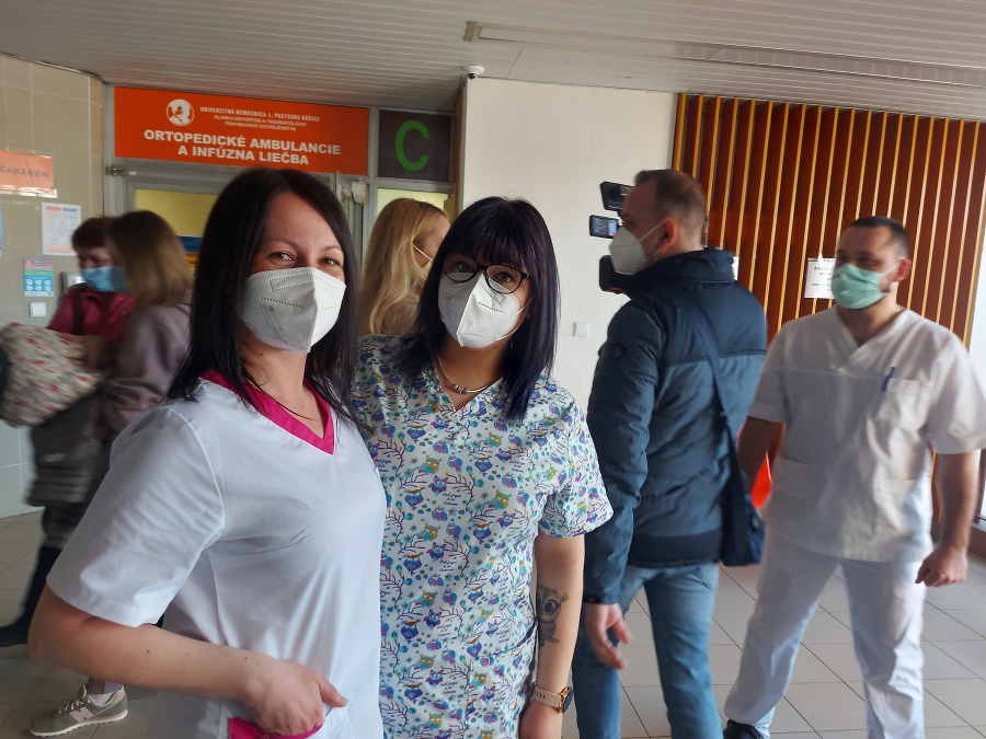 Oksana (34) je vedúcou lekárkou v centre pomoci.