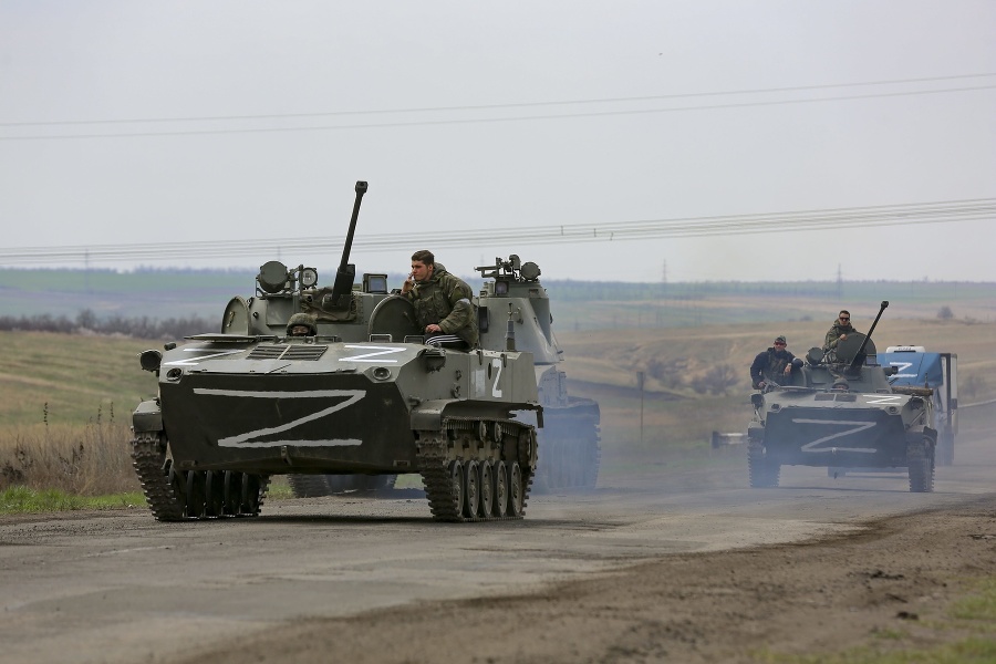  Ruské vojenské vozidlá.