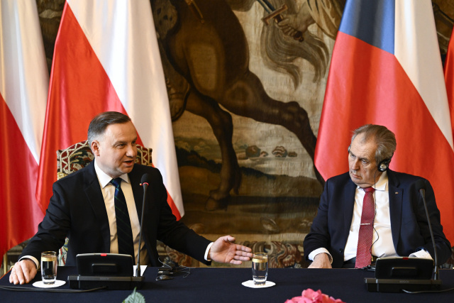 Prezidenti ČR a Polska Miloš Zeman (vpravo) a Andrzej Duda.