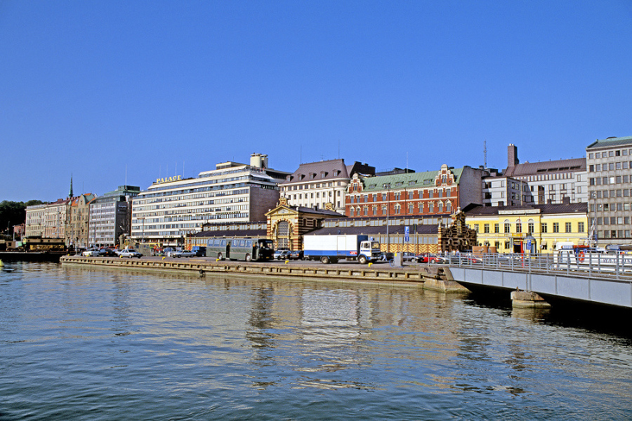 Helsinki - Staré mesto je magnetom pre turistov.