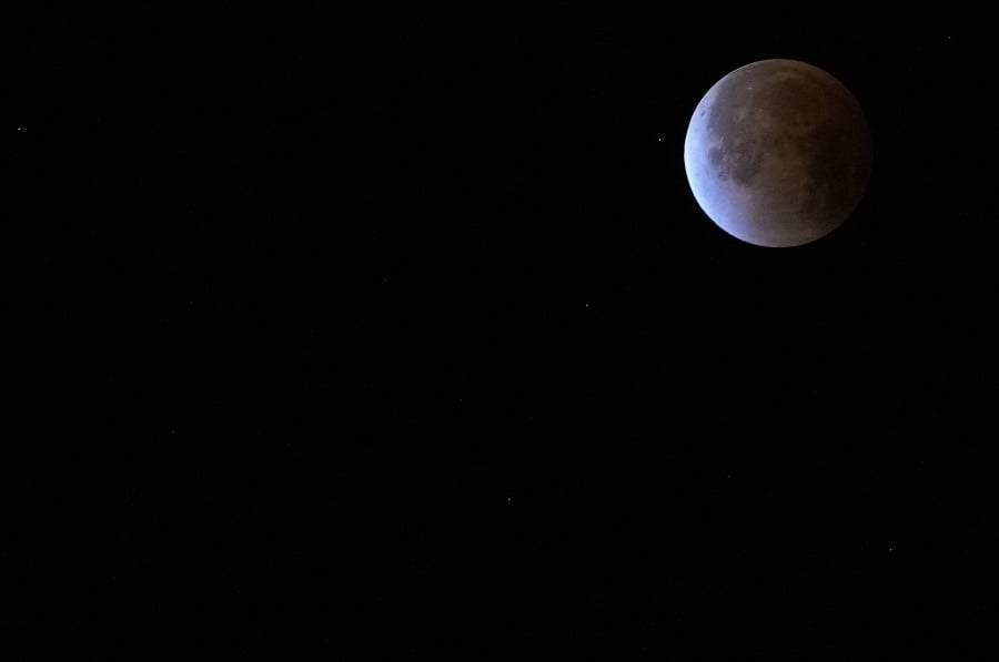 Zatmenie Mesiaca v Bolívii.