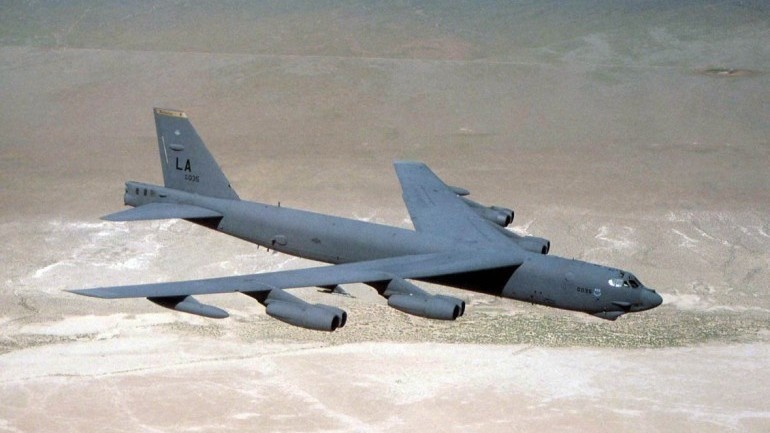 Bombardér B-52. (Ilustračná fotografia)