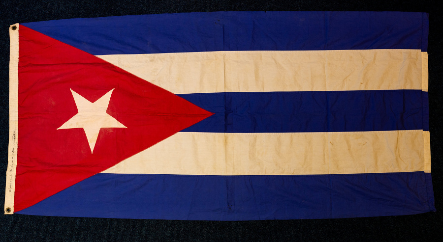 Kubánska vlajka s podpisom