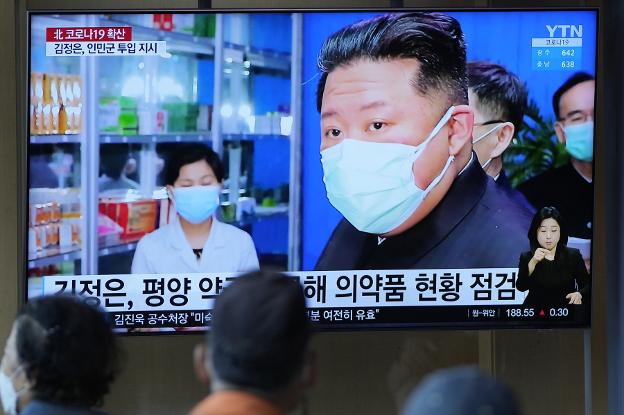 Aj vodca Kim Čong-un priznal, že situácia je vážna a kritizoval zodpovedných úradníkov.