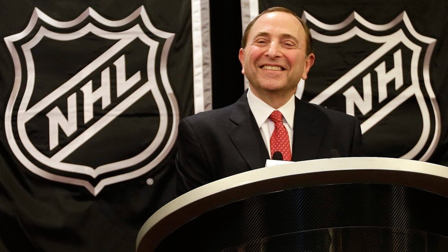 Komisár NHL Gary Bettman