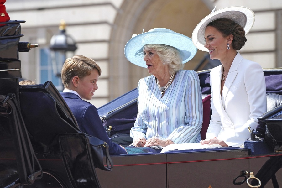 Princ George, Camilla, vojvodkyňa
