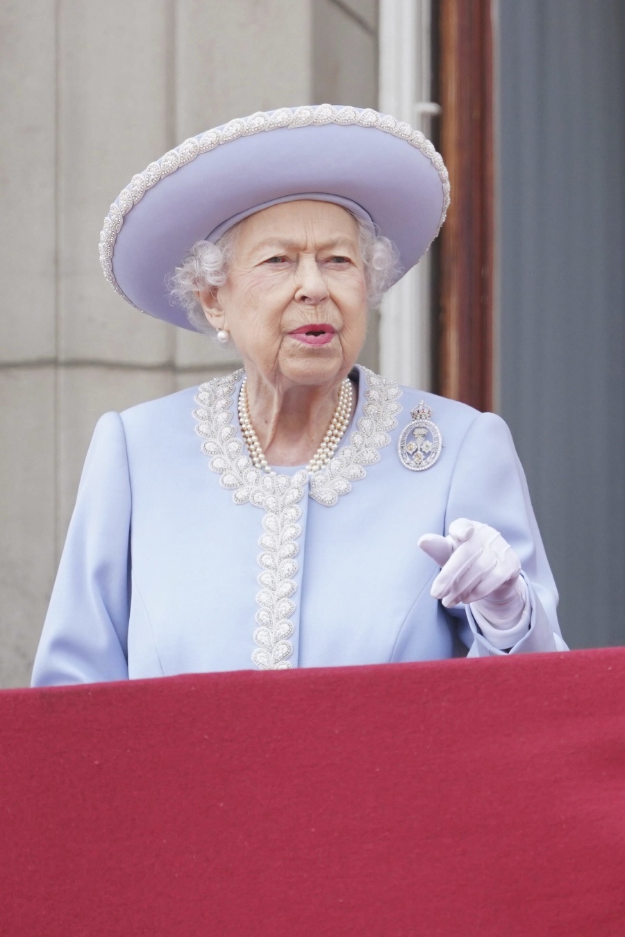 Kráľovná Alžbeta II. na