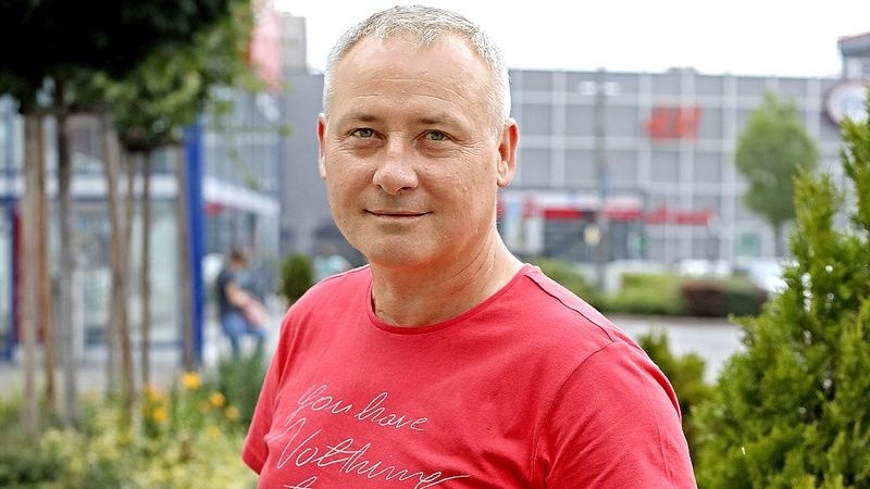 Peter Batthyány zostáva na Slovensku pri rodine.