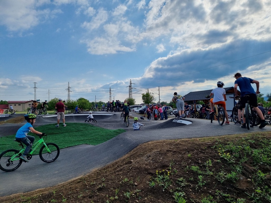 Druhá najväčšia asfaltová pumptracková