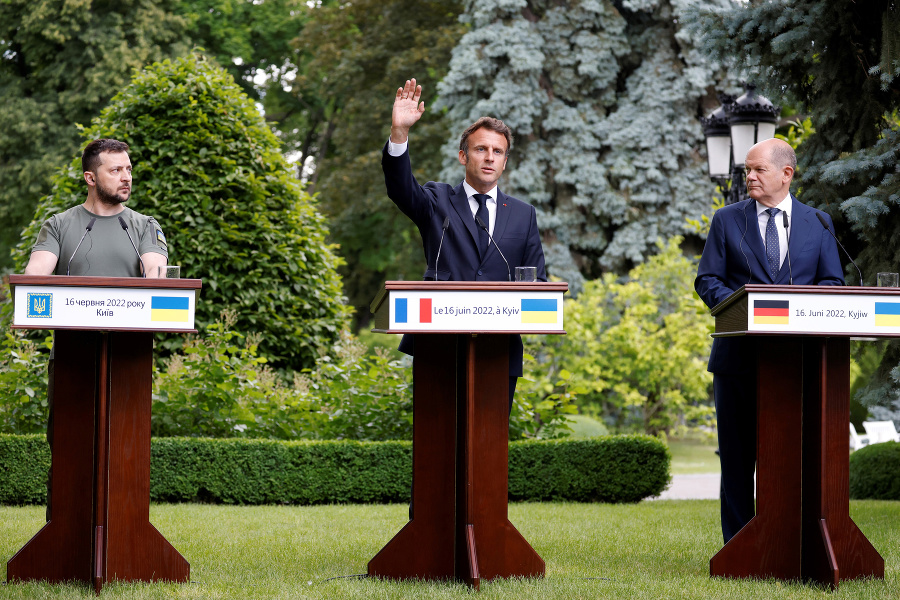 Volodymyr Zelenskyj, Emmanuel Macron