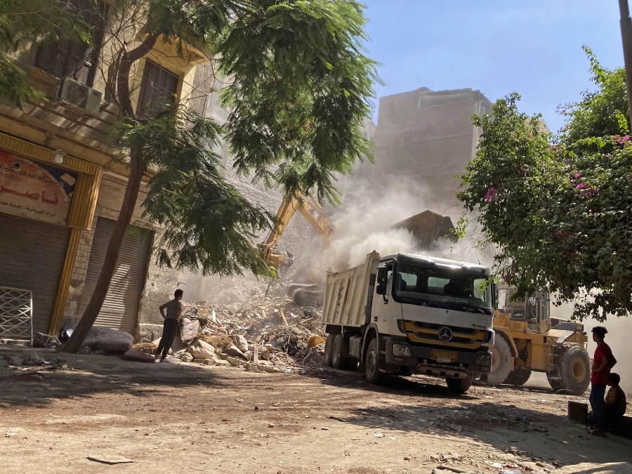Kolaps budovy v Káhire zabil šesť ľudí.