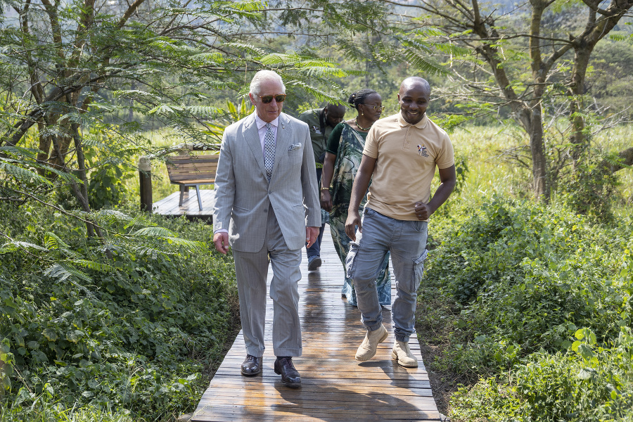 Princ Charles navštívil Rwandu.
