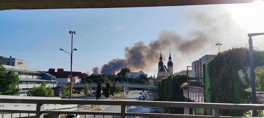 Požiar poľa v Trnave