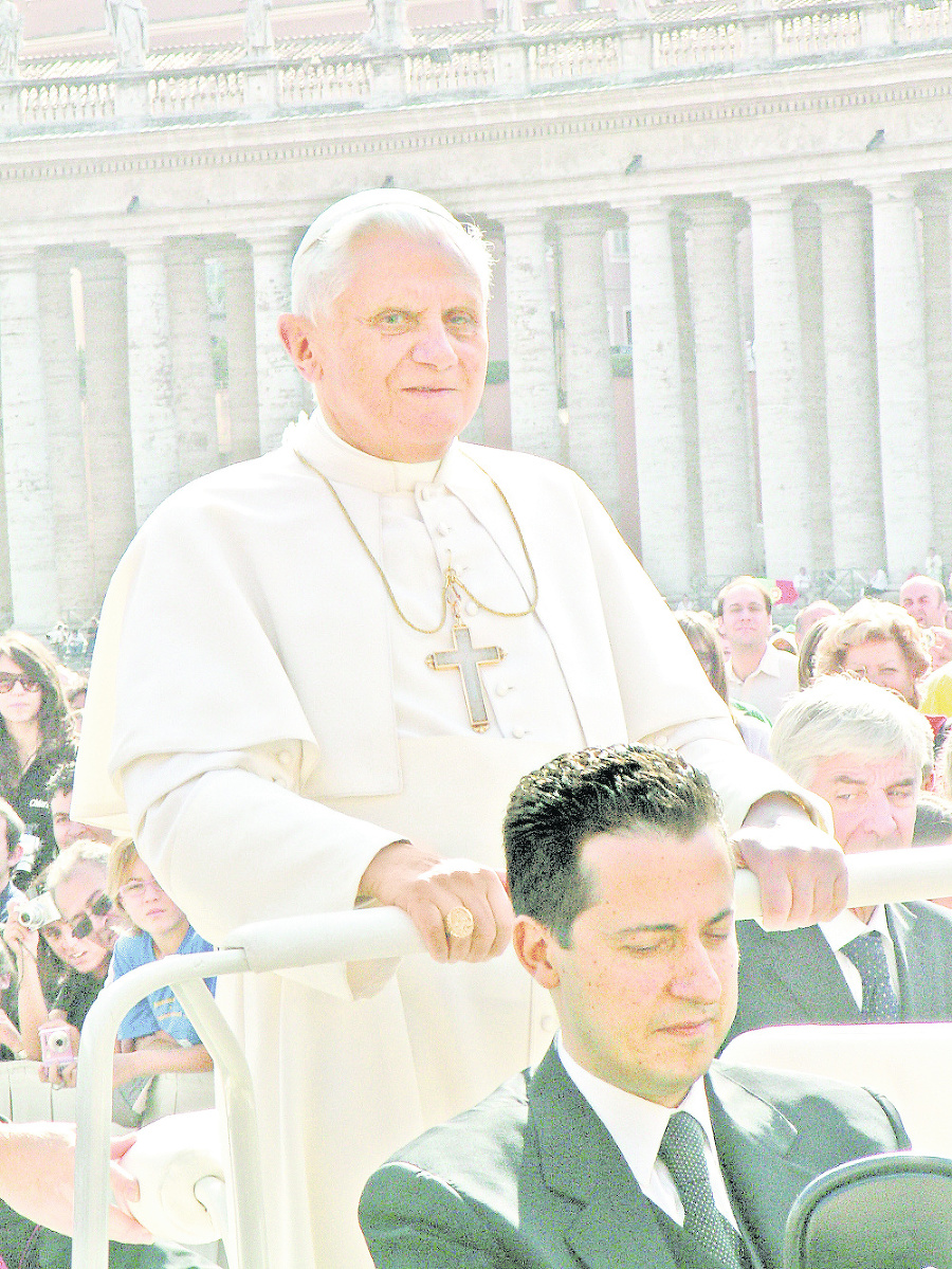 Pápež Benedikt XVI. Bezáka