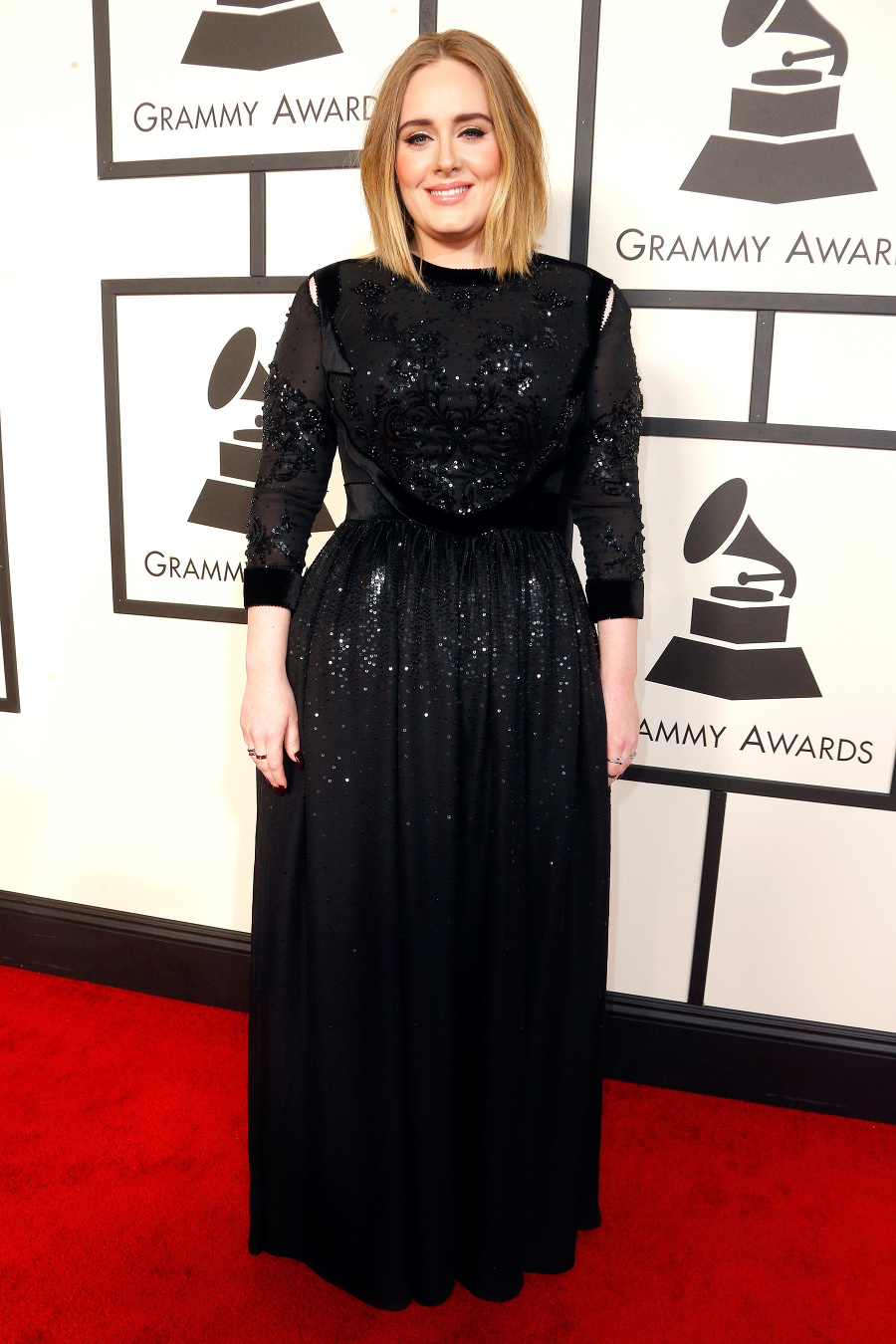 Adele (34).