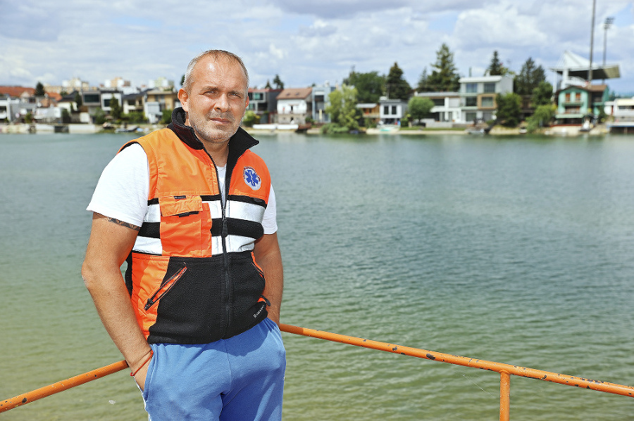 Juraj Maťaš (42), záchranár na Seneckých jazerách