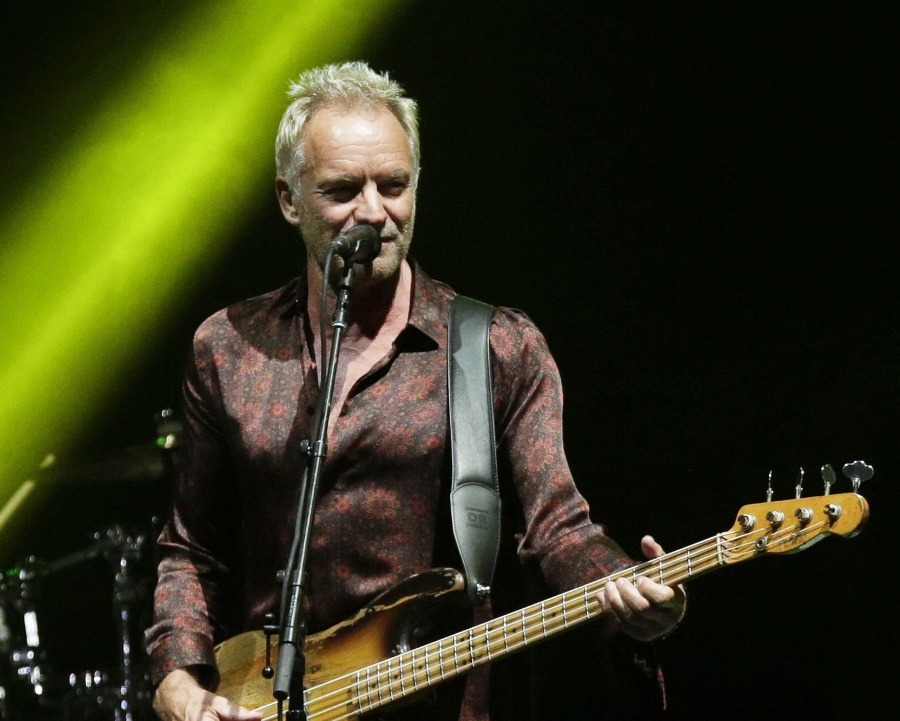 Sting počas varšavského koncertu