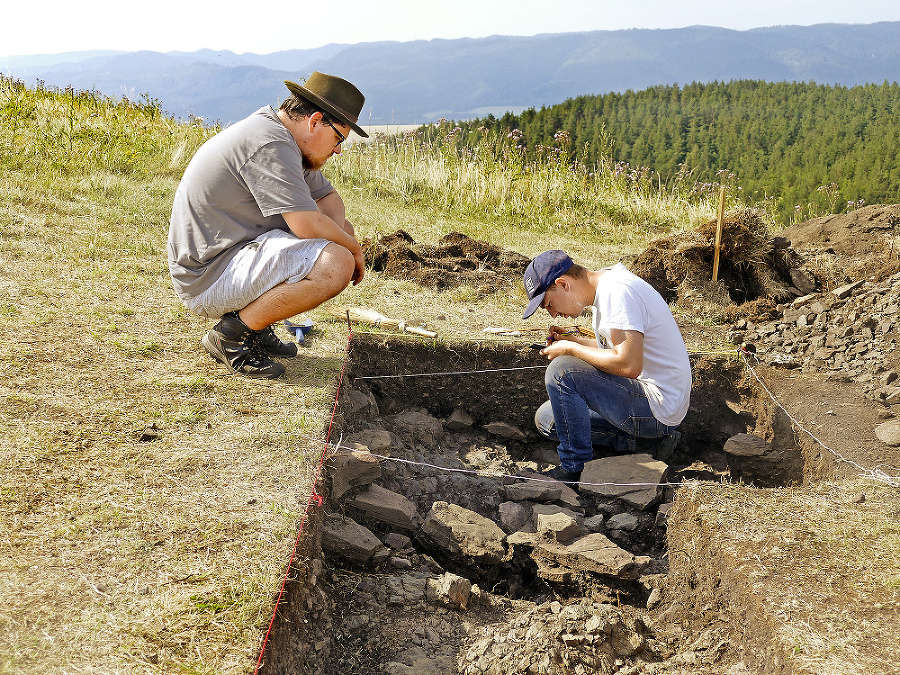 Archeológovia skúmali nálezisko celý