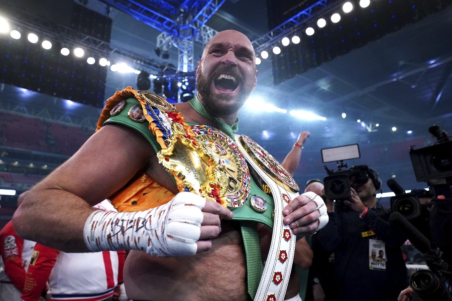 Tyson Fury s opaskom