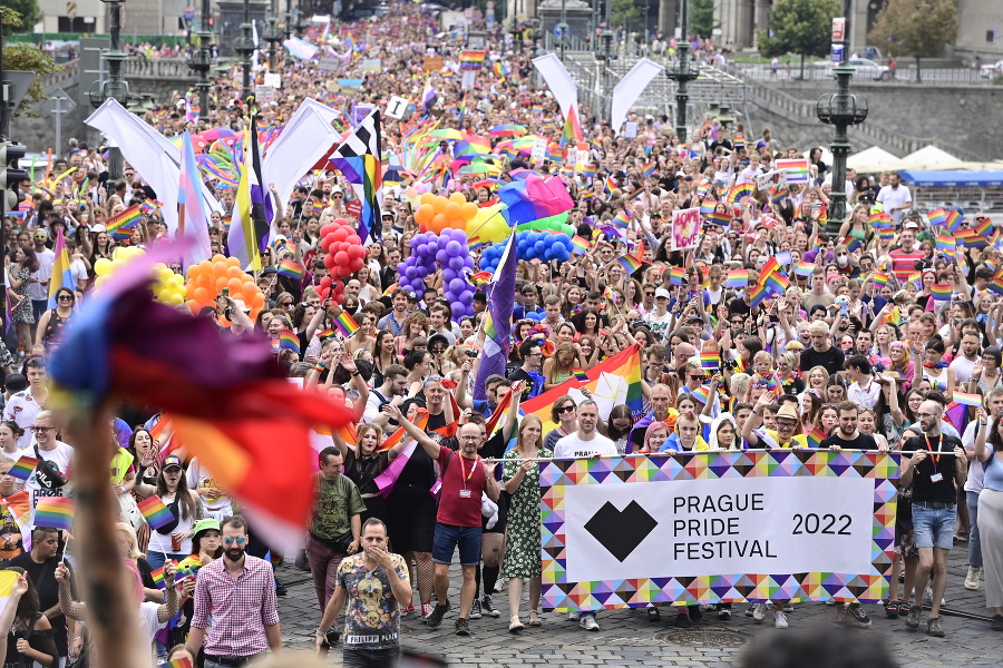 Dúhový pochod Pride je