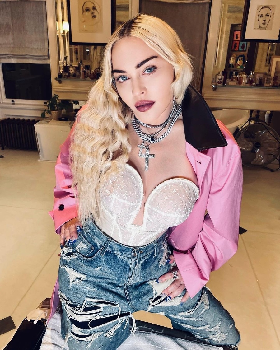 Madonna si našla nového zajačika.