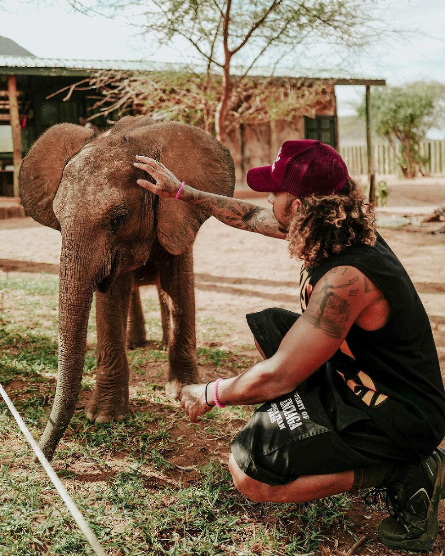 Milovník prírody Lewis Hamilton.