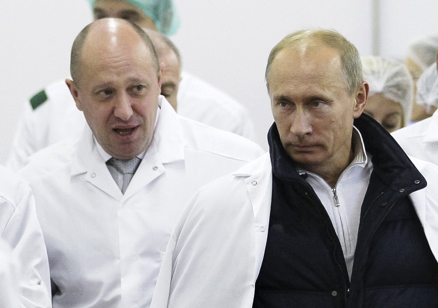 Prigožin (vľavo) je pravá ruka Vladimira Putina.