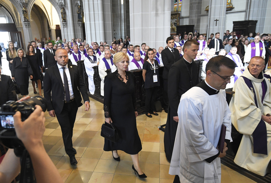 Rozlúčka a pohreb kardinála