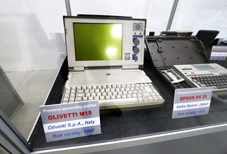 Olivetti M15 (Rok: 1987)