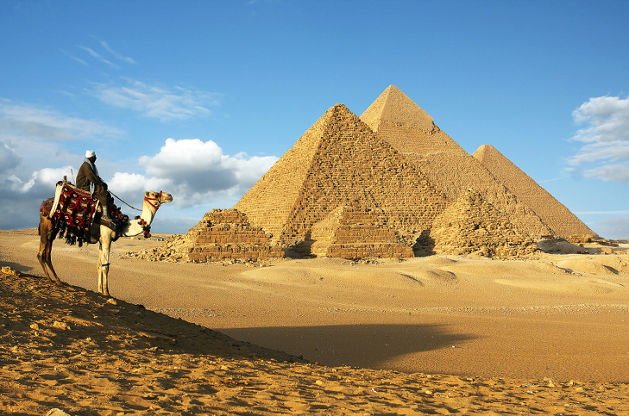 Pyramídy: Patria k divom