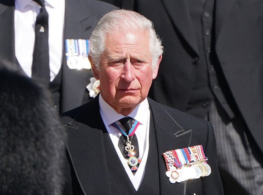 Smrťou kráľovnej Alžbety II. († 96), ktorá vládla dlhých 70 rokov, sa jej nástupcom a novým britským kráľom stal princ Charles (73).