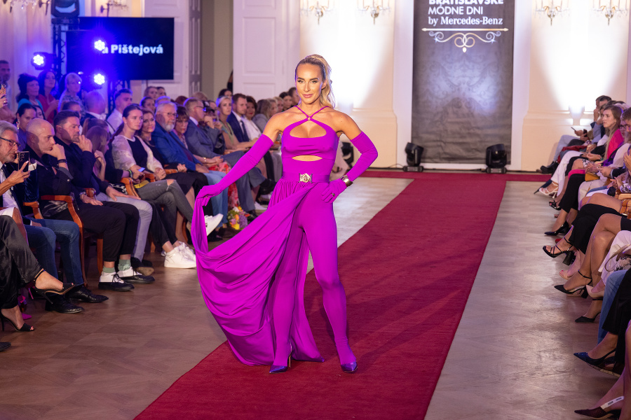 Na priehliadkovom móle zahviezdila aj Lucia Mokráňová.