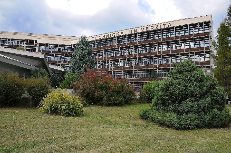 Budova Technickej univerzity vo