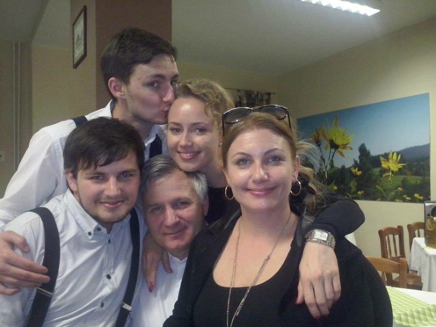Natália Puklušová s rodinou.