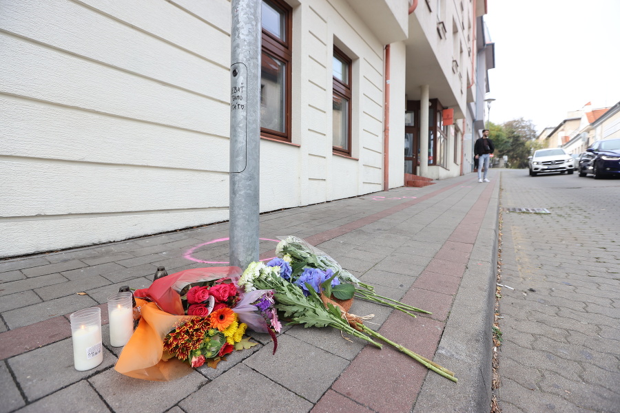 Miesto tragédie nasledujúci deň po hroznom incidente.