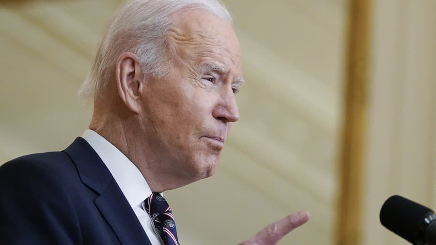 Americký prezident Joe Biden hovorí o Ukrajine počas tlačovej konferencie vo Washingtone.