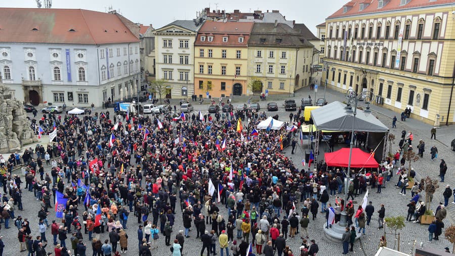 Na demonštráciu proti vláde