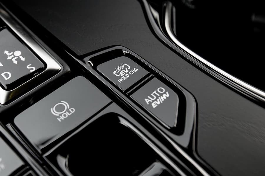 Nové plug-in hybridné elektrické vozidlo Lexus RX 450h+