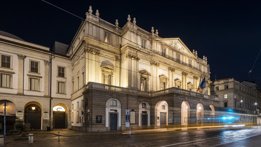 Operný dom La Scala v Miláne.