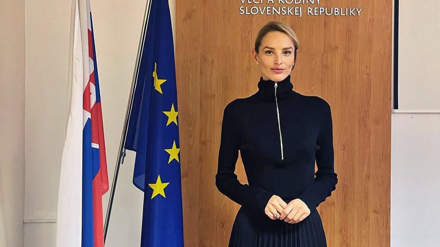 Modelka založila občianske združenie na pomoc seniorom.
