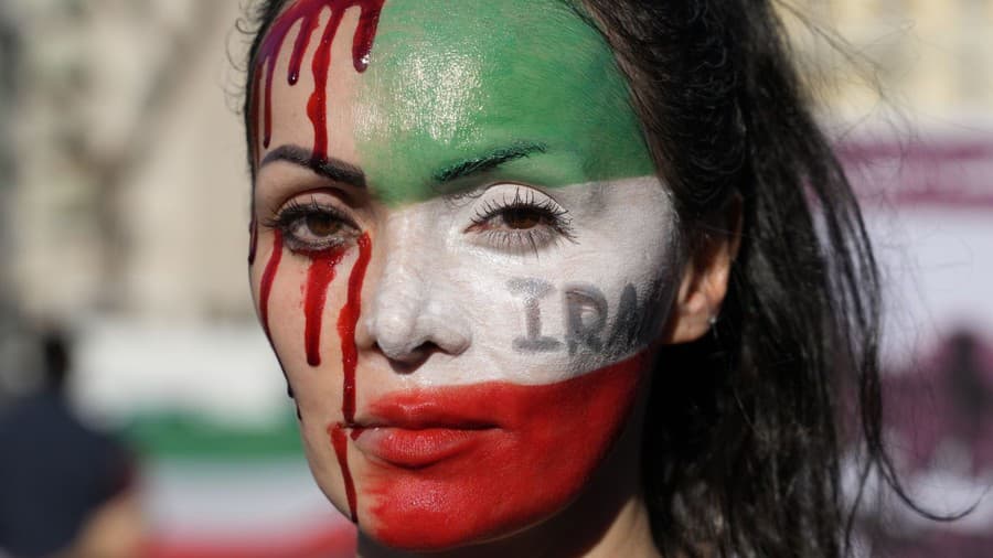 Pri protestoch v Iráne