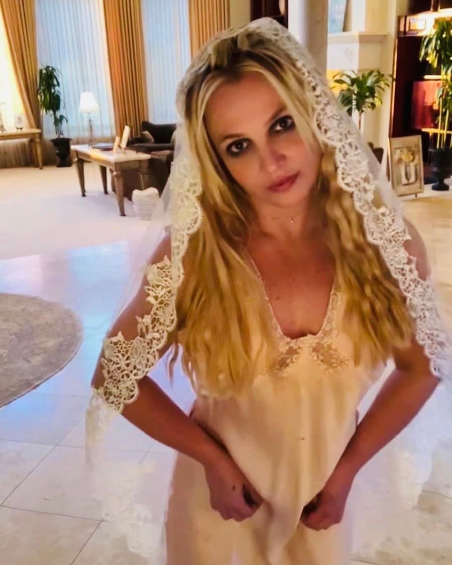 Britney sa podľa vlastných slov vydala sama za seba.