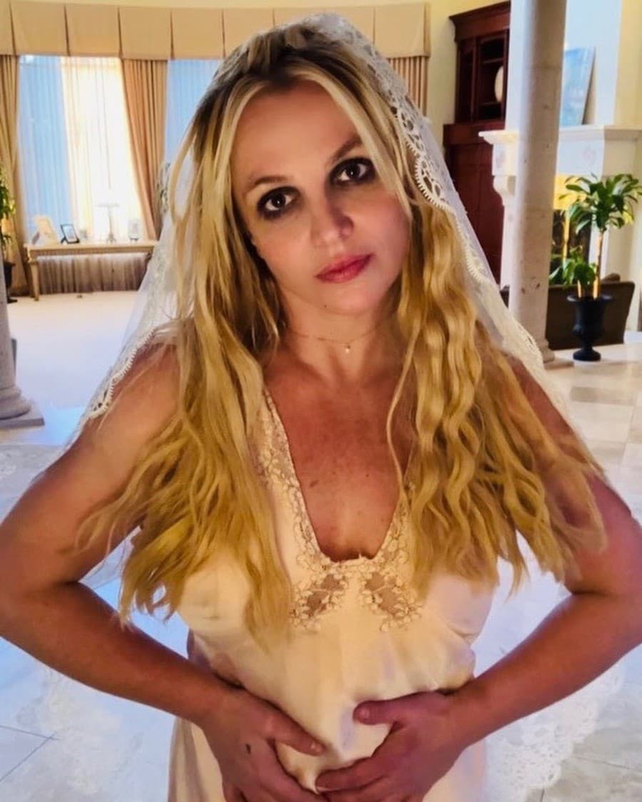 Britney sa podľa vlastných slov vydala sama za seba.