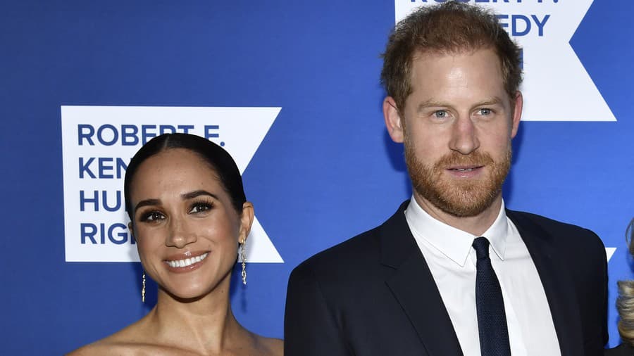 Harry a Meghan vyvolali