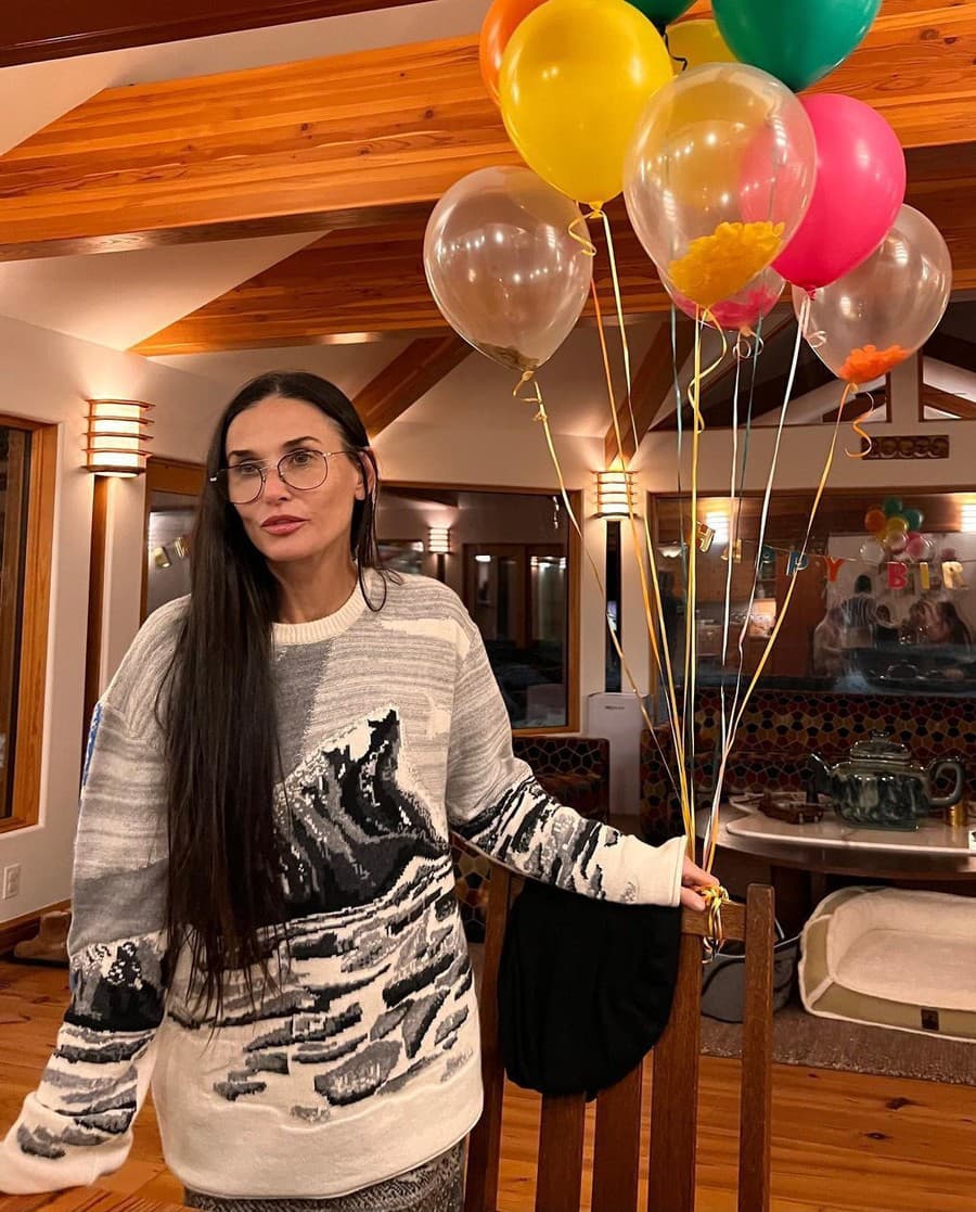 Z Demi Moore bude babička.