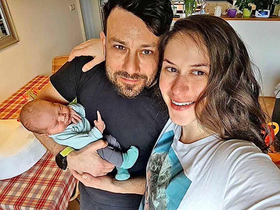 Január 2022 -Robo Jakab (46), manželka Anna a syn Ondrej
