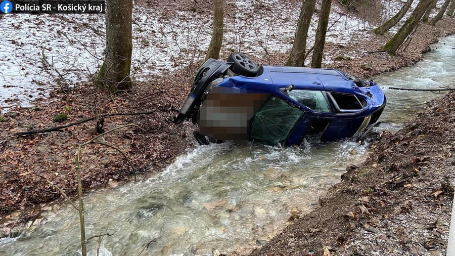 Na krajnici si policajti